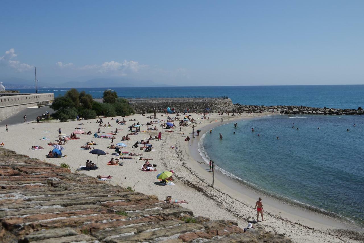 Vieille Ville 1 - Luca'S Apartment, 1 Bedroom, Max 2 Adults And 2 Kids Antibes Exterior photo