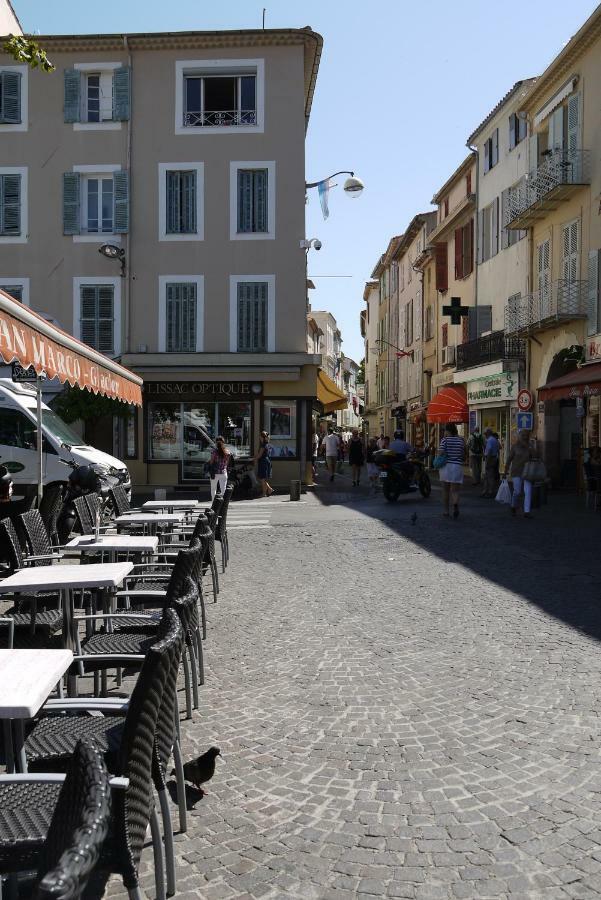 Vieille Ville 1 - Luca'S Apartment, 1 Bedroom, Max 2 Adults And 2 Kids Antibes Exterior photo