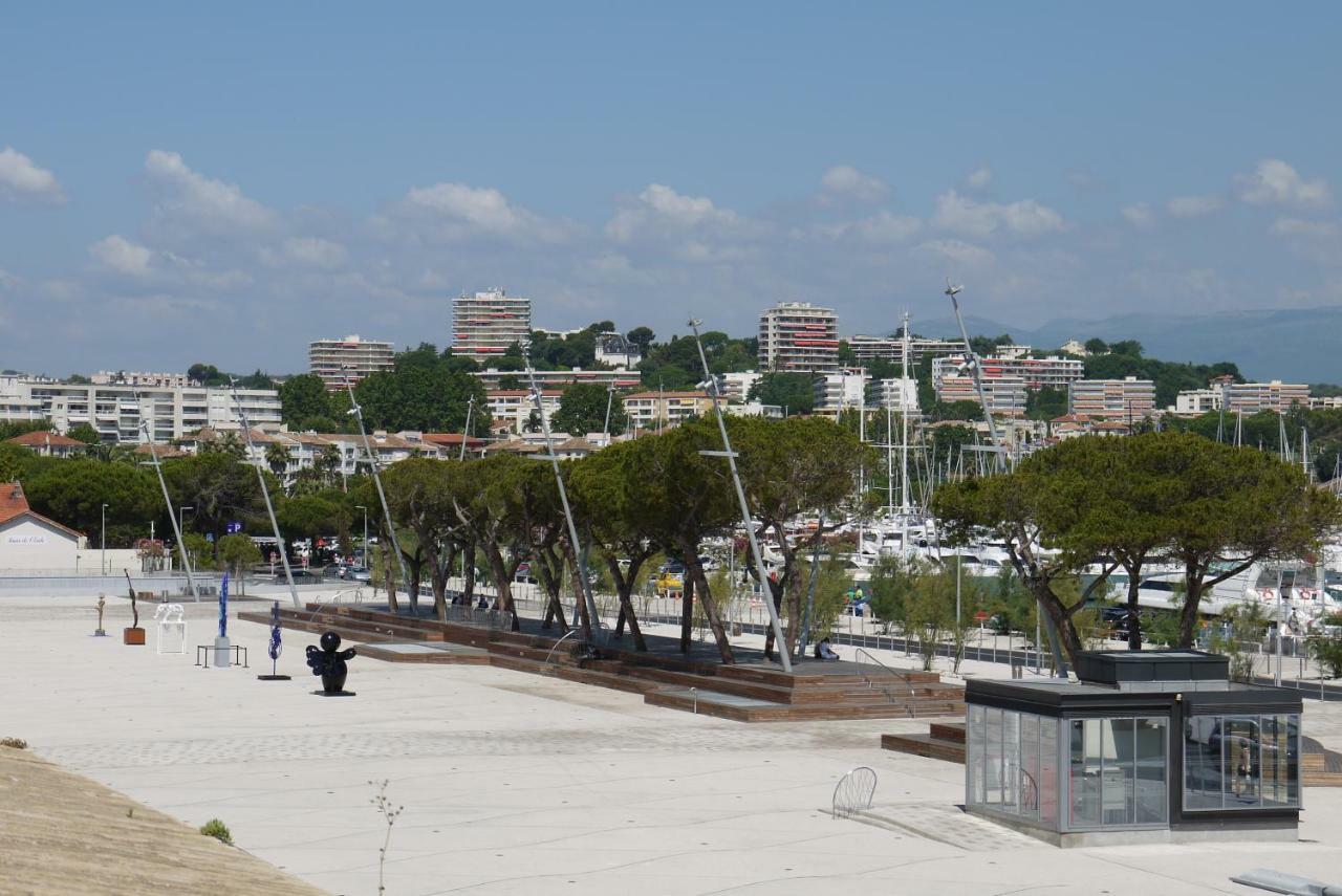 Vieille Ville 1 - Luca'S Apartment, 1 Bedroom, Max 2 Adults And 2 Kids Antibes Exterior photo